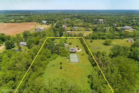 209 Spring Creek Road Barrington Hills IL 60010