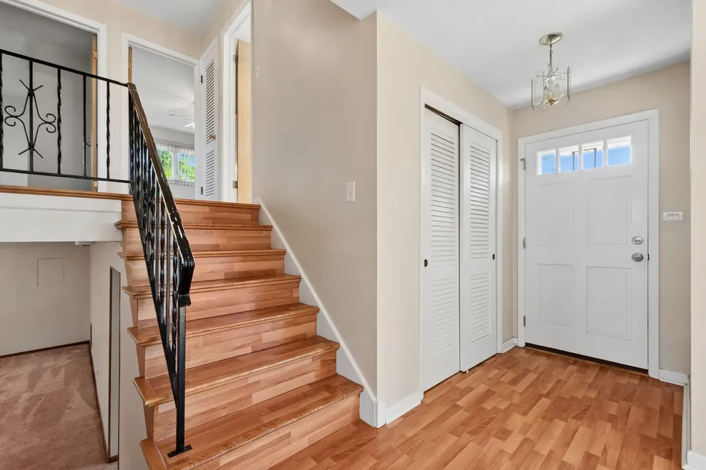 4159 Golf Road Skokie IL 60076