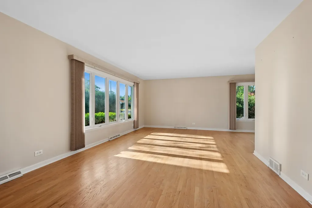 4159 Golf Road Skokie IL 60076
