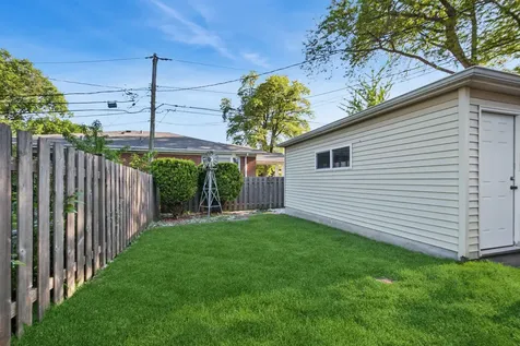 4159 Golf Road Skokie IL 60076