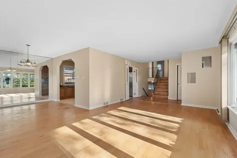 4159 Golf Road Skokie IL 60076