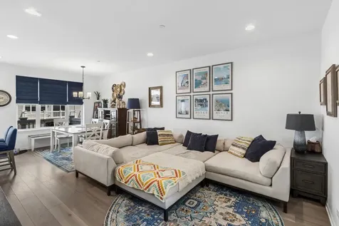 208 Timberleaf Circle Roselle IL 60172