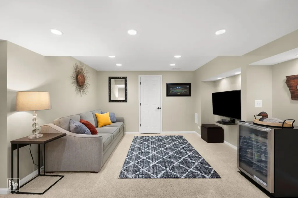 895 Lakestone Lane Aurora IL 60504
