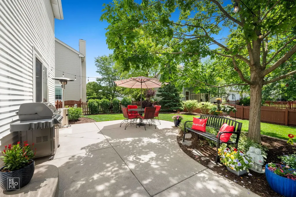 895 Lakestone Lane Aurora IL 60504