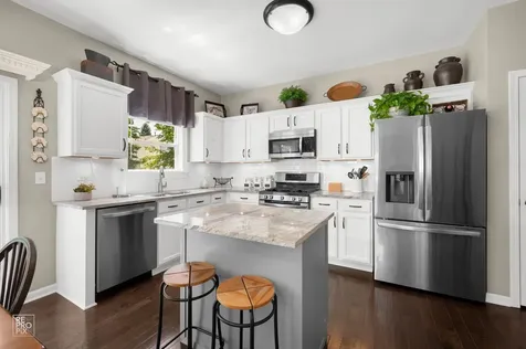 895 Lakestone Lane Aurora IL 60504
