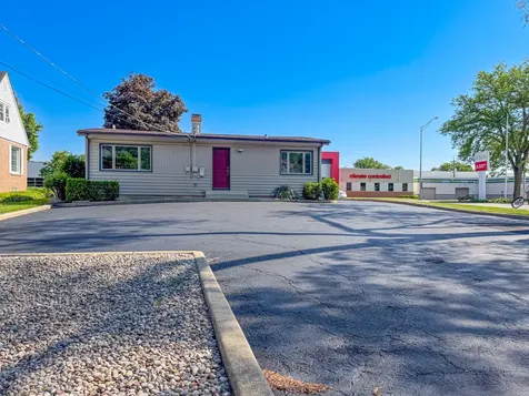 1825 East Roosevelt Road Wheaton IL 60187