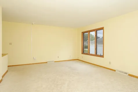 18 Oakwood Drive Pontiac IL 61764
