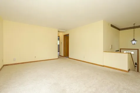 18 Oakwood Drive Pontiac IL 61764
