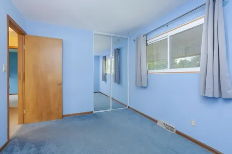 18 Oakwood Drive Pontiac IL 61764