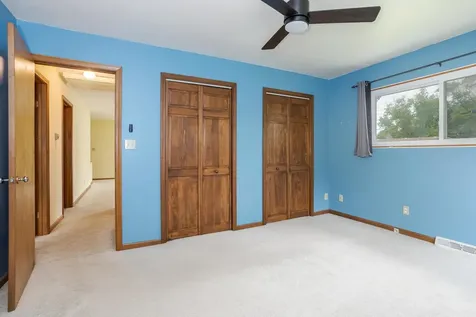 18 Oakwood Drive Pontiac IL 61764