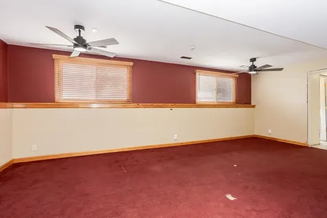 18 Oakwood Drive Pontiac IL 61764