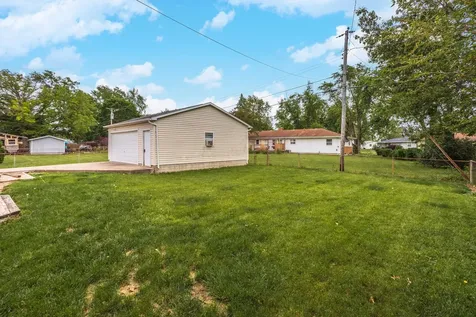 18 Oakwood Drive Pontiac IL 61764