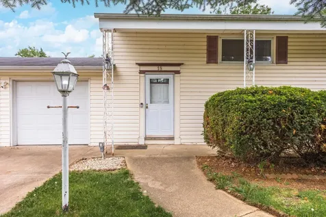 18 Oakwood Drive Pontiac IL 61764