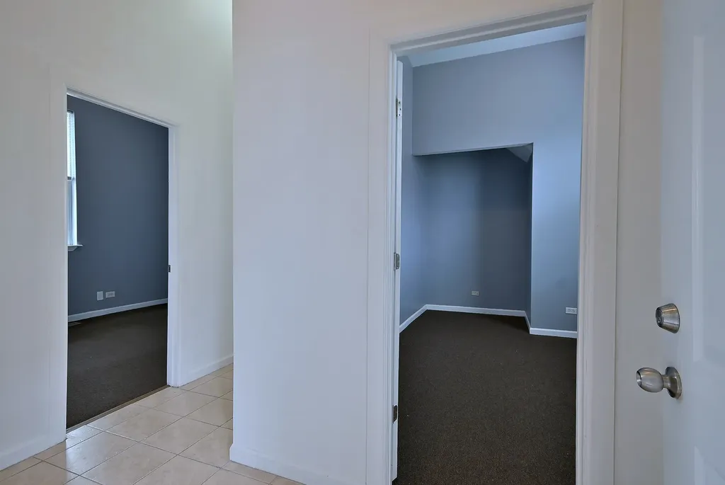 3324 East 136th Street Chicago IL 60633