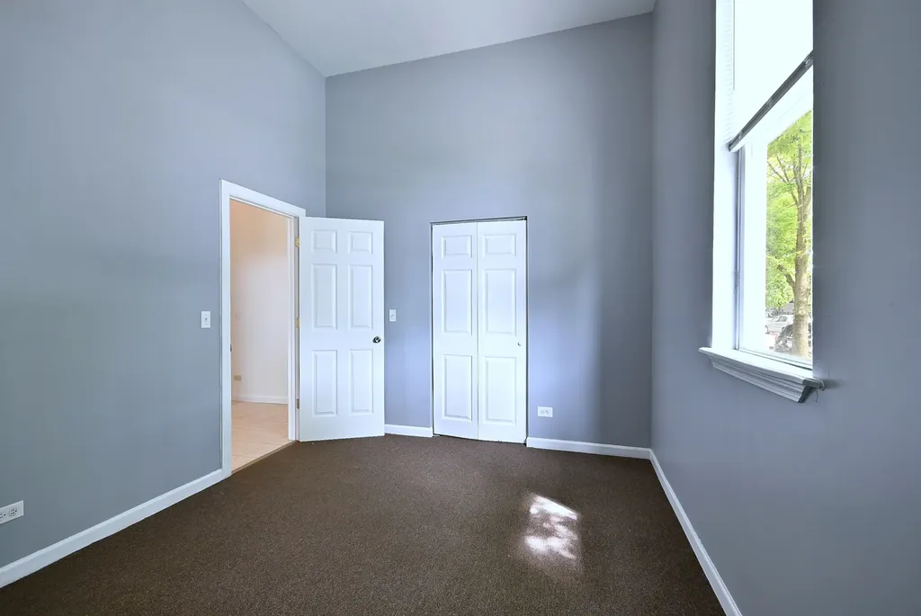 3324 East 136th Street Chicago IL 60633