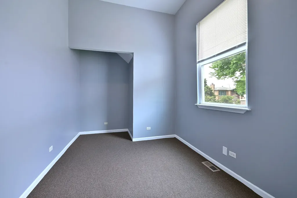 3324 East 136th Street Chicago IL 60633