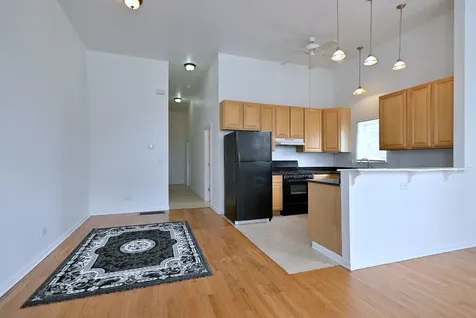 3324 East 136th Street Chicago IL 60633