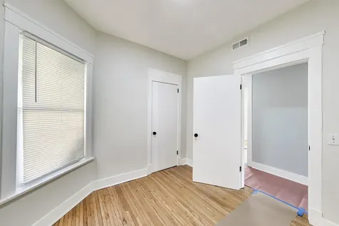 43 North Menard Avenue Chicago IL 60644