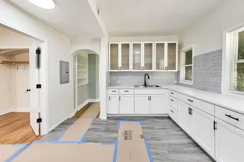 43 North Menard Avenue Chicago IL 60644
