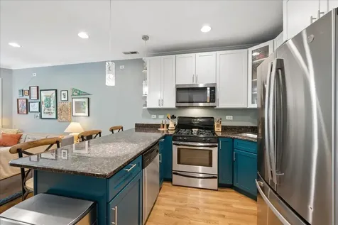4105 North Lawndale Avenue Chicago IL 60618
