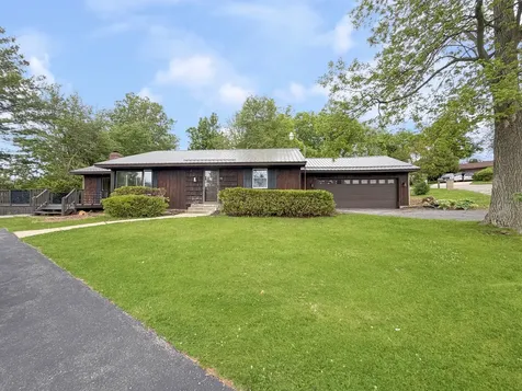576 Timber Hills Drive Freeport IL 61032