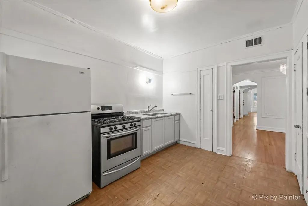 7839 South Kingston Avenue Chicago IL 60649