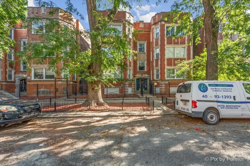 7839 South Kingston Avenue Chicago IL 60649