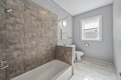 7839 South Kingston Avenue Chicago IL 60649