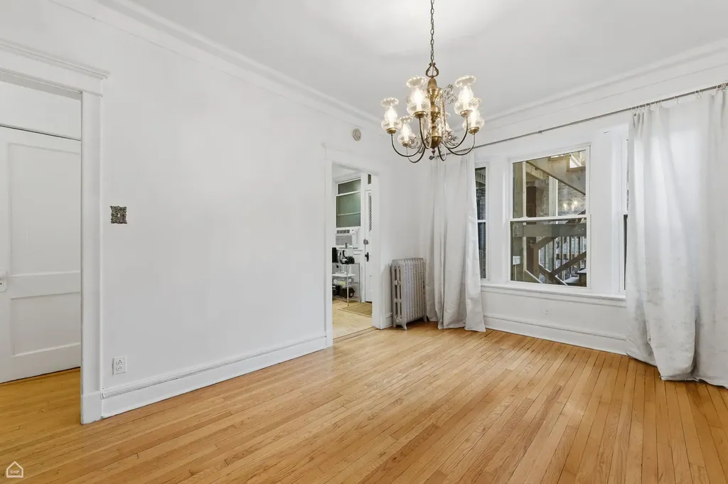 1233 East 53rd Street Chicago IL 60615
