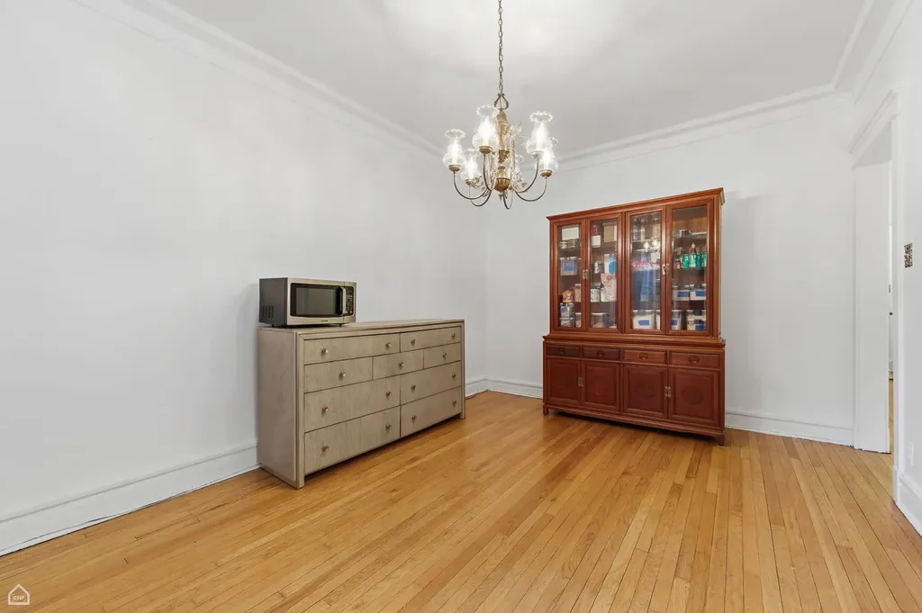 1233 East 53rd Street Chicago IL 60615