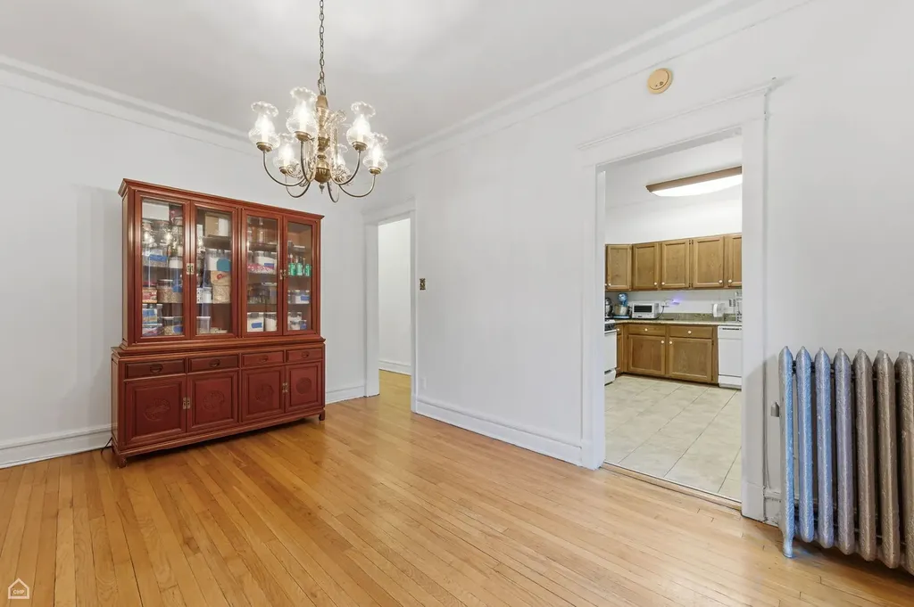 1233 East 53rd Street Chicago IL 60615