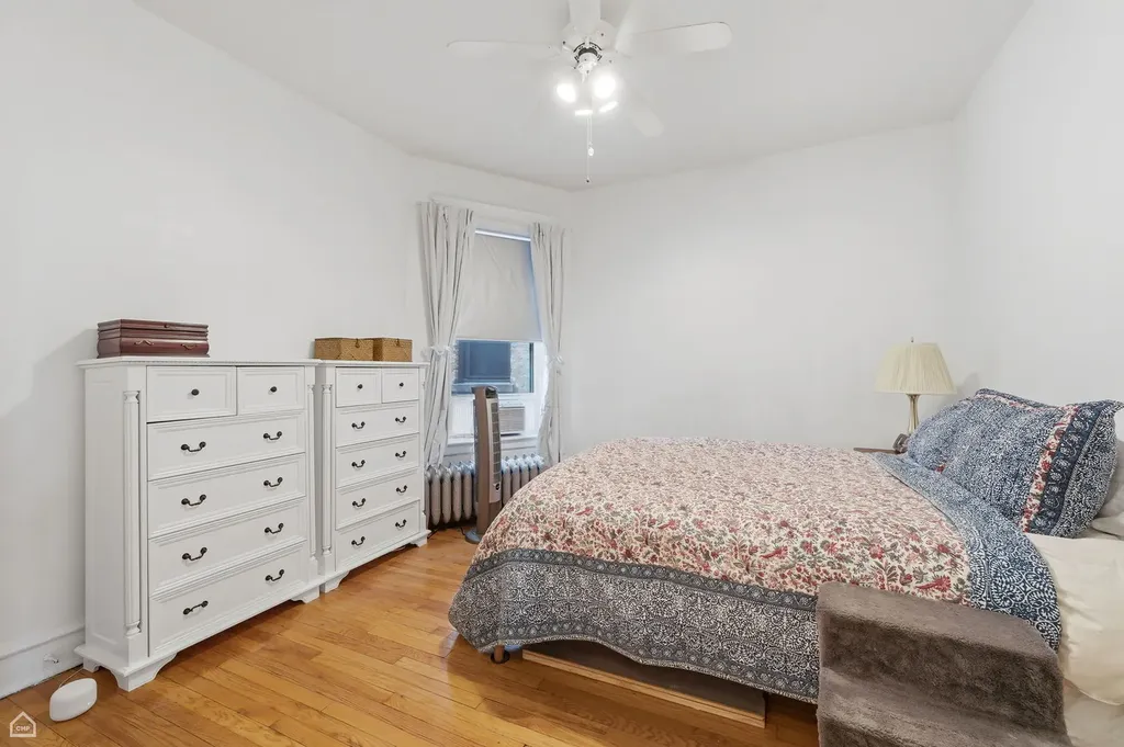 1233 East 53rd Street Chicago IL 60615