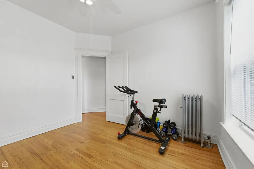 1233 East 53rd Street Chicago IL 60615
