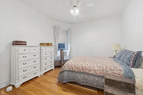 1233 East 53rd Street Chicago IL 60615