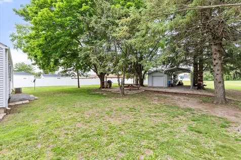 902 Laura Avenue Streator IL 61364