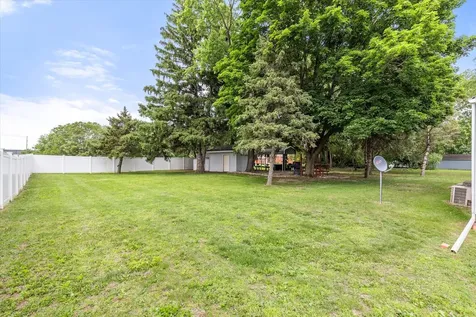 902 Laura Avenue Streator IL 61364