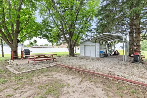 902 Laura Avenue Streator IL 61364
