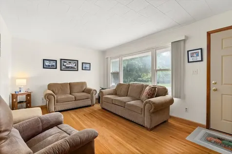 902 Laura Avenue Streator IL 61364