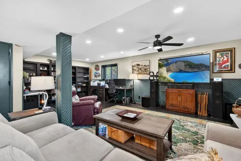 218 Wellington Drive Crystal Lake IL 60014