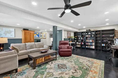 218 Wellington Drive Crystal Lake IL 60014