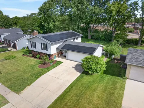 218 Wellington Drive Crystal Lake IL 60014