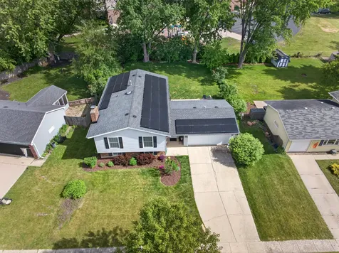 218 Wellington Drive Crystal Lake IL 60014