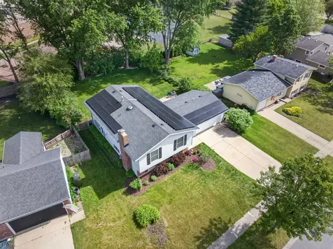 218 Wellington Drive Crystal Lake IL 60014