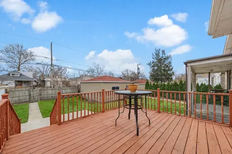 7717 South Luella Avenue Chicago IL 60649