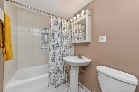 7717 South Luella Avenue Chicago IL 60649