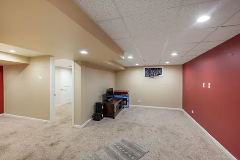 218 North Marion Avenue Bartlett IL 60103