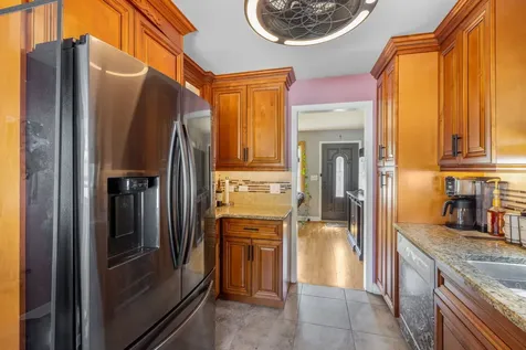 218 North Marion Avenue Bartlett IL 60103