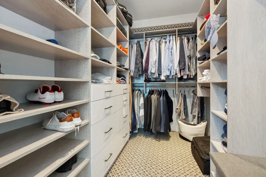 2751 North Greenview Avenue Chicago IL 60614