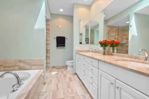 2751 North Greenview Avenue Chicago IL 60614