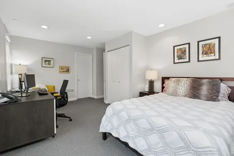 2751 North Greenview Avenue Chicago IL 60614